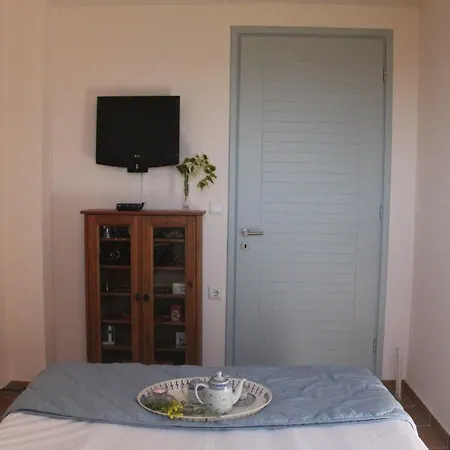 Alekos Houses-sundance * Lixouri