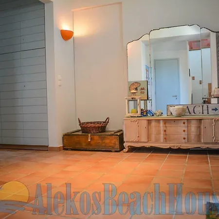 Alekos Houses-sundance Lixouri